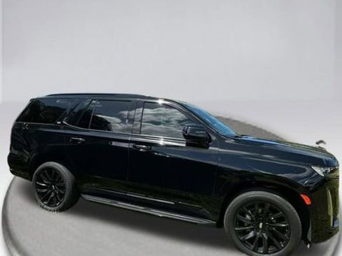 Used 2024 Cadillac Escalade Sport Platinum w/ LPO, ONYX Package AWD/4WD image 10