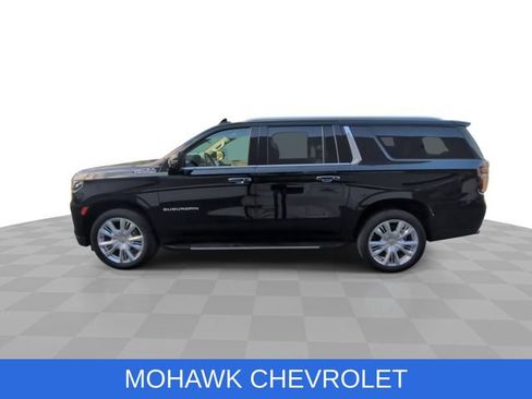 Used 2023 Chevrolet Suburban High Country w/ Advanced Technology Package AWD/4WD image 5