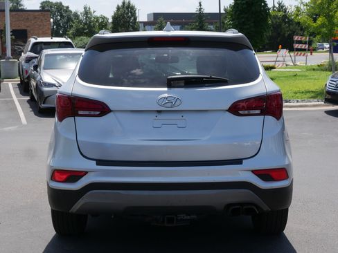Used 2018 Hyundai Santa Fe Sport AWD/4WD image 5