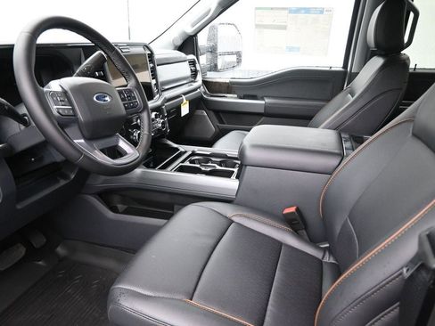 New 2026 Ford F250 Lariat w/ FX4 Off-Road Package image 9