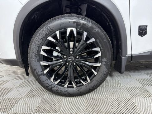 New 2026 Nissan Rogue SV image 11