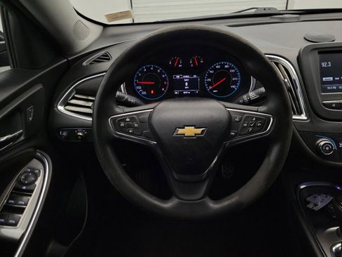 Used 2017 Chevrolet Malibu LT FWD image 22