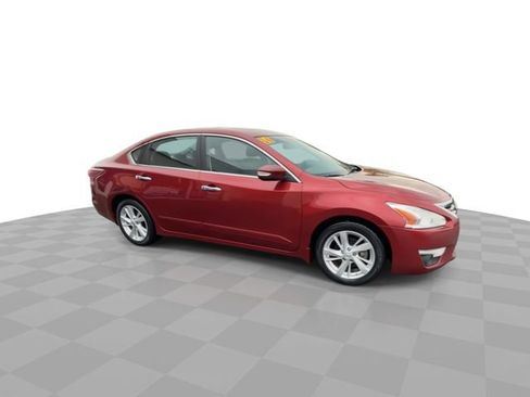 Used 2014 Nissan Altima 2.5 SV w/ Convenience Package FWD image 9