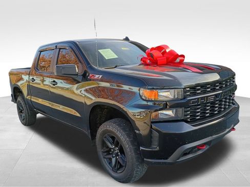 Used 2020 Chevrolet Silverado 1500 Custom Trail Boss w/ Custom Convenience Package AWD/4WD image 3