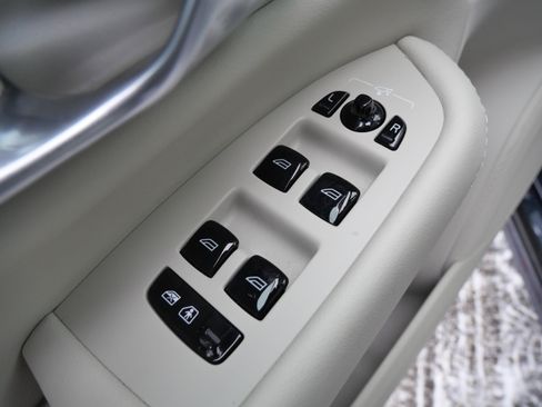 Used 2024 Volvo XC90 T8 Ultimate image 19