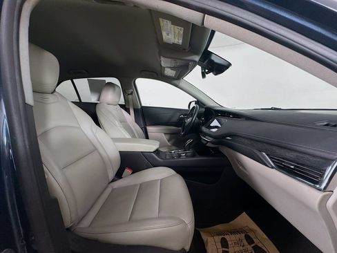 Used 2020 Cadillac XT4 Premium Luxury FWD image 26