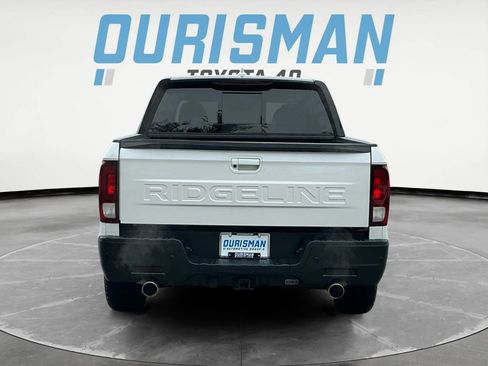 Used 2024 Honda Ridgeline Black Edition image 6