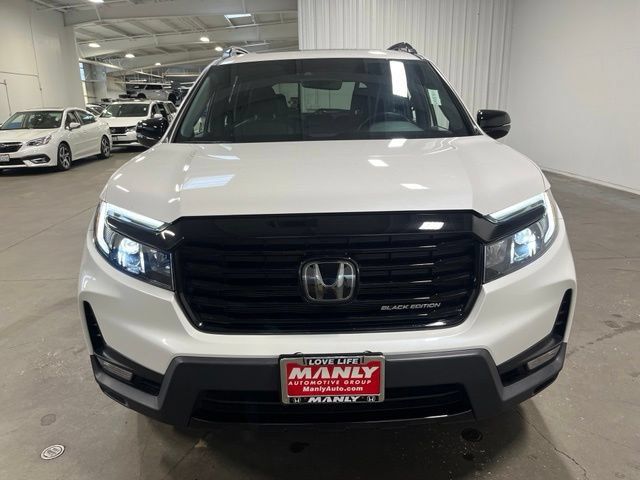 Used 2025 Honda Passport Black Edition image 8