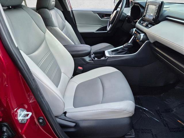 Certified 2019 Toyota RAV4 XLE Premium FWD image 20