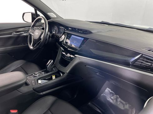 Used 2022 Cadillac XT6 Sport w/ Technology Package image 30