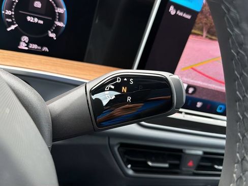 New 2026 Volkswagen Tiguan SEL R-Line AWD/4WD image 16