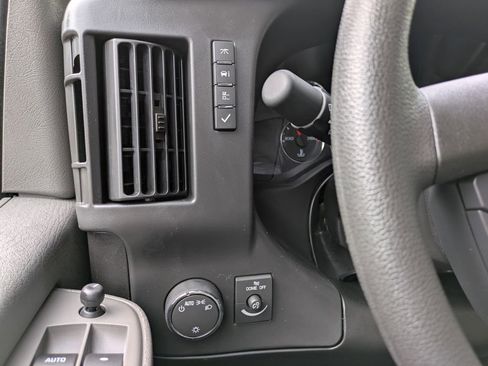 New 2026 GMC Savana 3500 Extended RWD image 17