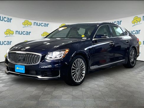 Used 2019 Kia K900 Luxury image 3