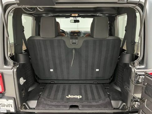 Used 2016 Jeep Wrangler Sahara w/ Connectivity Group AWD/4WD image 35