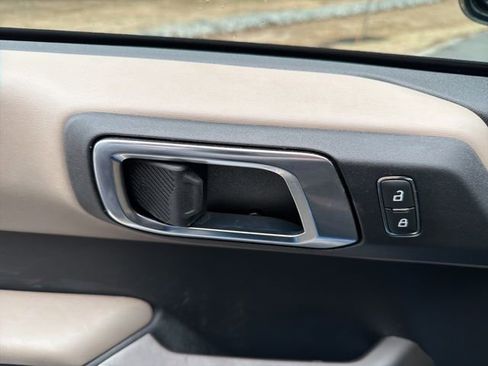 Used 2022 Ford Bronco Wildtrak image 22