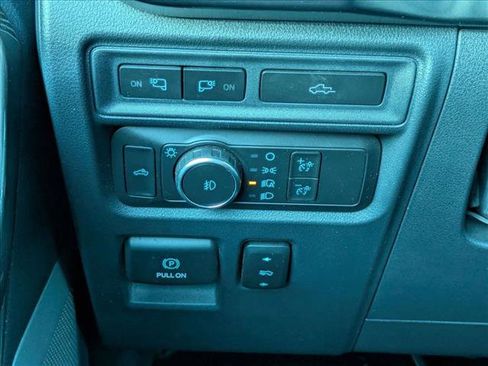 Used 2022 Ford F150 Lariat w/ Equipment Group 502A High AWD/4WD image 13