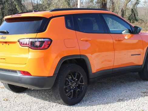 New 2026 Jeep Compass Latitude image 5