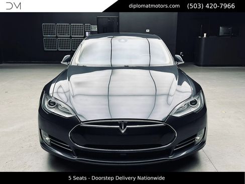 Used 2015 Tesla Model S 85 image 11