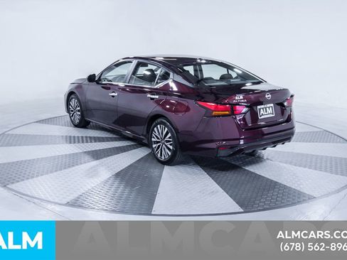 Used 2025 Nissan Altima 2.5 SV image 7