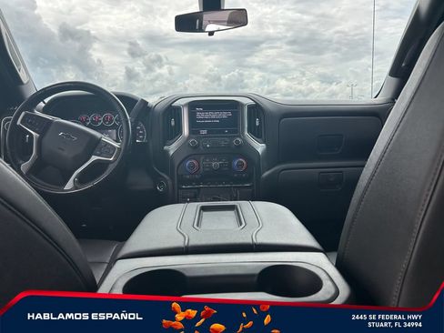Used 2022 Chevrolet Silverado 1500 RST w/ LPO, Blackout Package AWD/4WD image 15