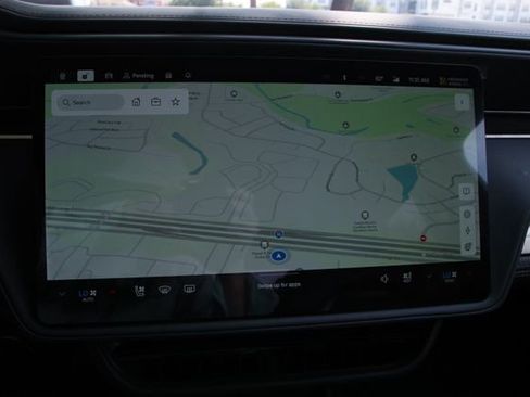 Used 2025 Rivian R1T Adventure image 14