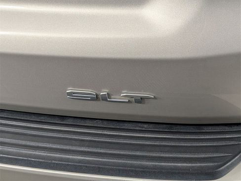 Used 2023 GMC Yukon SLT image 6