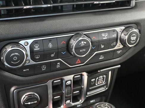 New 2026 Jeep Gladiator Sport AWD/4WD image 21