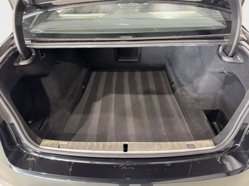 Used 2022 BMW 750i xDrive w/ M Sport Package image 21