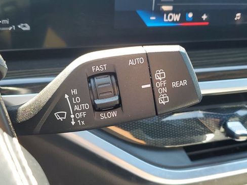 Used 2024 BMW X5 xDrive50e AWD/4WD image 13
