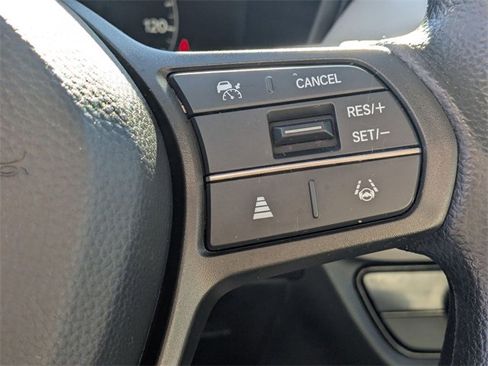 Used 2023 Honda HR-V LX image 18