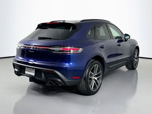 Certified 2025 Porsche Macan image 7