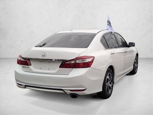 Used 2016 Honda Accord LX image 5