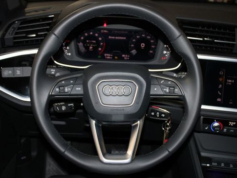 Certified 2022 Audi Q3 2.0T Premium Plus w/ Premium Plus Package image 14