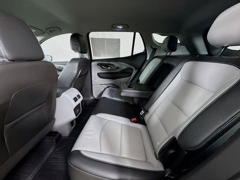 Used 2022 GMC Terrain SLT w/ Infotainment Package II image 24