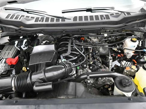 Used 2025 Ford F250 XLT image 12