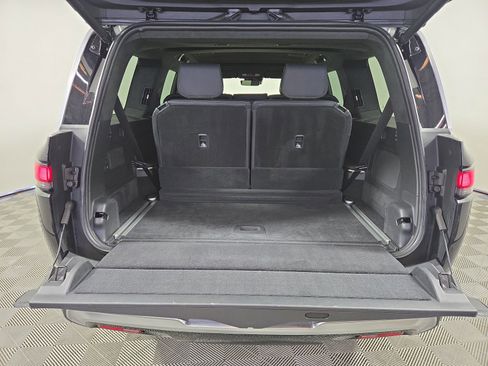 Used 2024 Rivian R1S Adventure AWD/4WD image 15