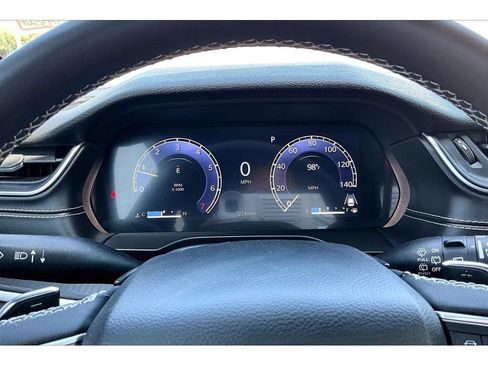 Certified 2023 Jeep Grand Cherokee Altitude AWD/4WD image 23