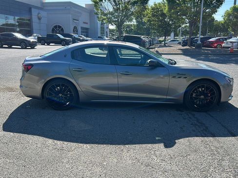 Used 2022 Maserati Ghibli Modena RWD image 6