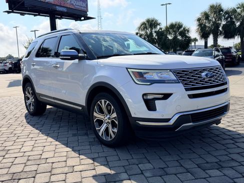 Used 2019 Ford Explorer Platinum AWD/4WD image 7