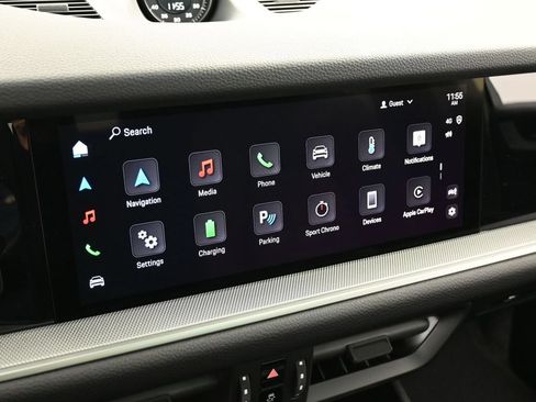 Certified 2025 Porsche Cayenne E-Hybrid Coupe AWD/4WD image 21