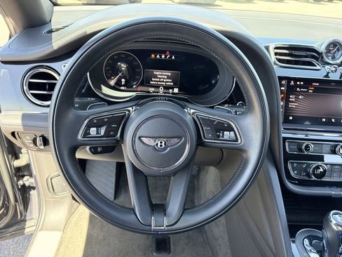 Used 2021 Bentley Bentayga AWD/4WD image 9