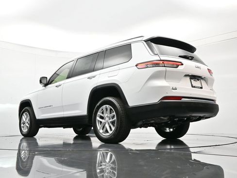 New 2025 Jeep Grand Cherokee L Laredo image 45