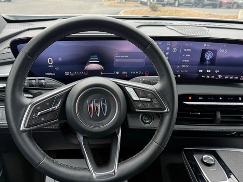 Used 2025 Buick Enclave Preferred image 36