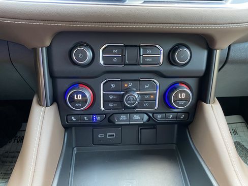 Used 2024 Chevrolet Tahoe High Country AWD/4WD image 30