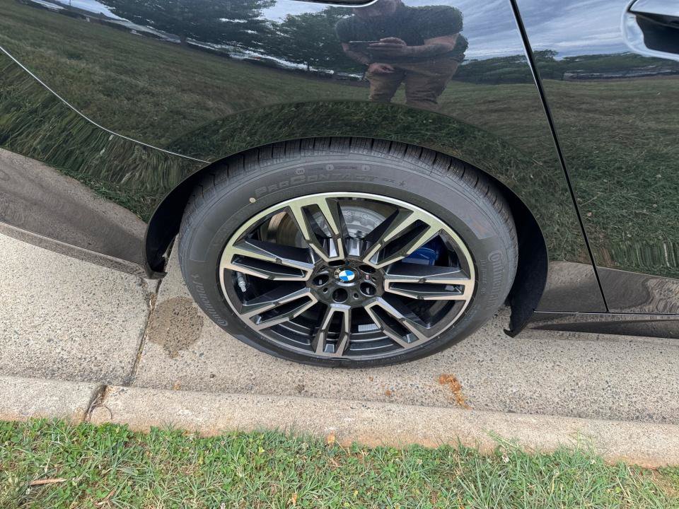 New 2027 BMW 550e xDrive w/ Executive Package AWD/4WD image 23