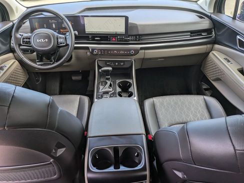 Certified 2026 Kia Carnival FWD image 13