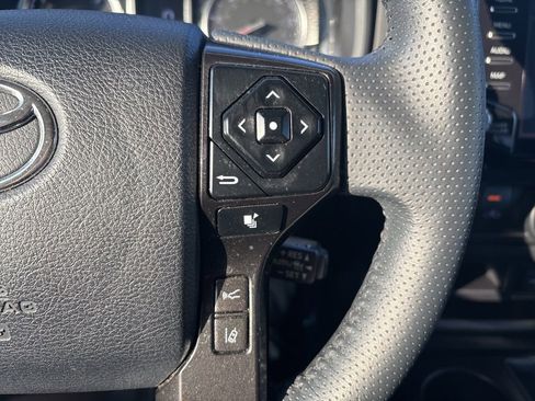 Used 2024 Toyota 4Runner TRD Off-Road image 21