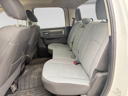 Used 2022 RAM 1500 Classic SLT AWD/4WD image 31
