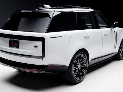 Used 2023 Land Rover Range Rover SE image 30