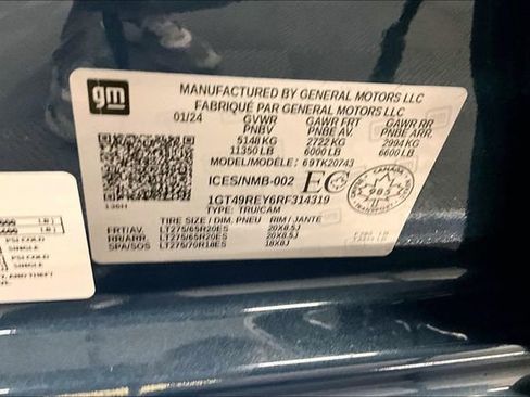 Used 2024 GMC Sierra 2500 Denali w/ Denali Reserve Package image 40